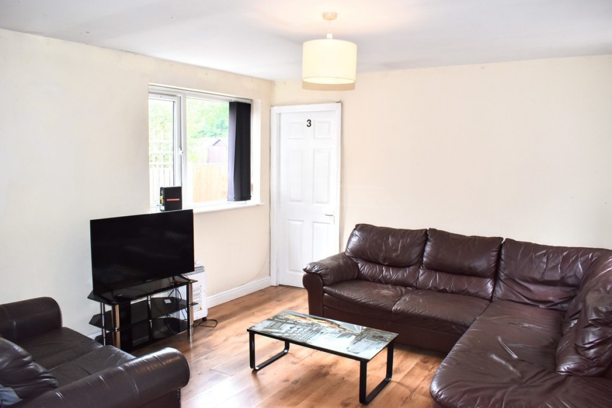 Images for Victoria Road, Fallowfield, Manchester EAID:b3a365785e0c608c1a78df24ce0289fd BID:1