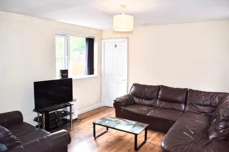 Images for Victoria Road, Fallowfield, Manchester EAID:b3a365785e0c608c1a78df24ce0289fd BID:1