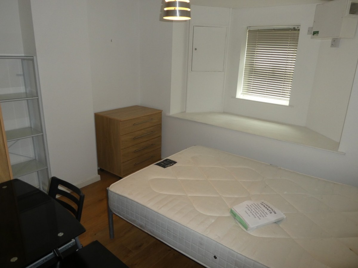 Images for Egerton Road, Fallowfield, Manchester EAID:b3a365785e0c608c1a78df24ce0289fd BID:1