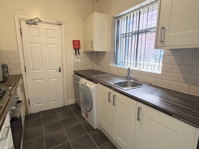 View Full Details for Barnsfold Avenue, Fallowfield, Manchester - EAID:b3a365785e0c608c1a78df24ce0289fd, BID:1