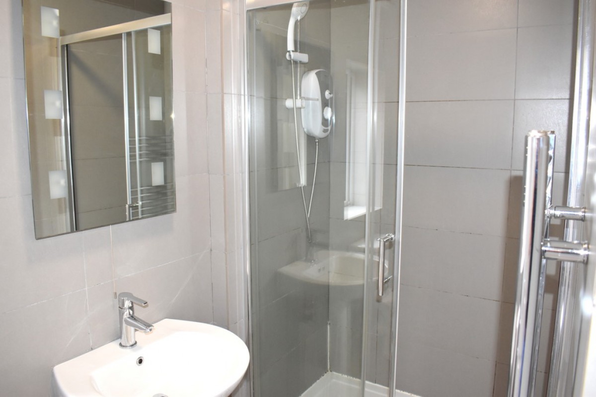 Images for Wellington Road, Fallowfield, Manchester EAID:b3a365785e0c608c1a78df24ce0289fd BID:1