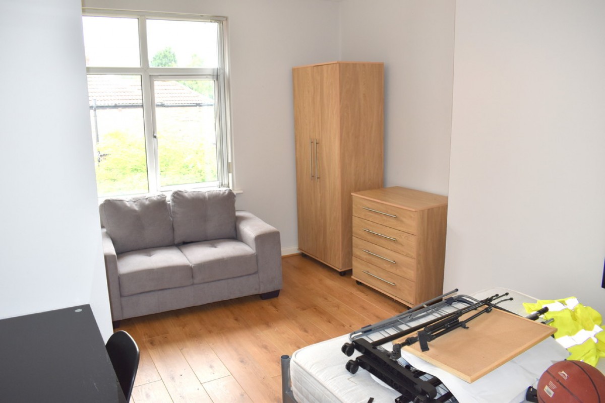 Images for Wellington Road, Fallowfield, Manchester EAID:b3a365785e0c608c1a78df24ce0289fd BID:1