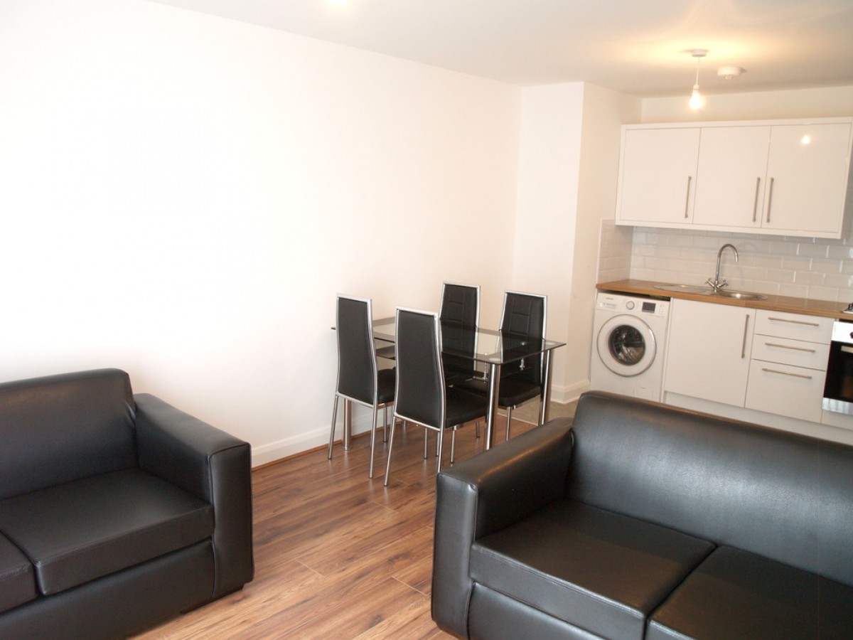 Images for Stockport Road, Longsight, Manchester EAID:b3a365785e0c608c1a78df24ce0289fd BID:1