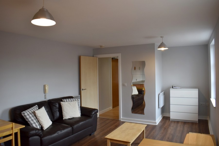 Images for Quadrangle, City Centre EAID:b3a365785e0c608c1a78df24ce0289fd BID:1