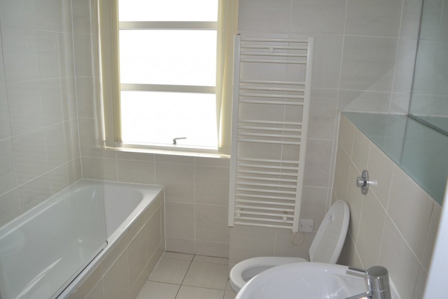 Images for Quadrangle, City Centre EAID:b3a365785e0c608c1a78df24ce0289fd BID:1