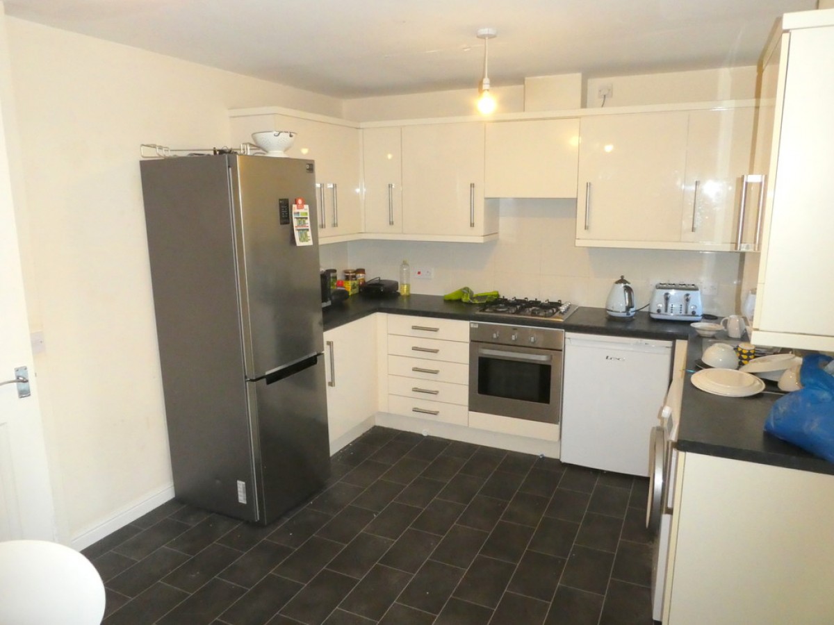 Images for Denewell Avenue, Grove Village, Manchester EAID:b3a365785e0c608c1a78df24ce0289fd BID:1