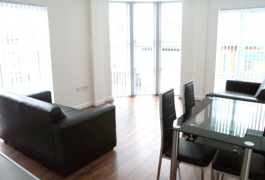 Images for Stockport Road, Manchester EAID:b3a365785e0c608c1a78df24ce0289fd BID:1