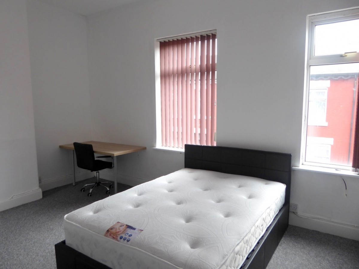 Images for Upper West Grove, Manchester EAID:b3a365785e0c608c1a78df24ce0289fd BID:1