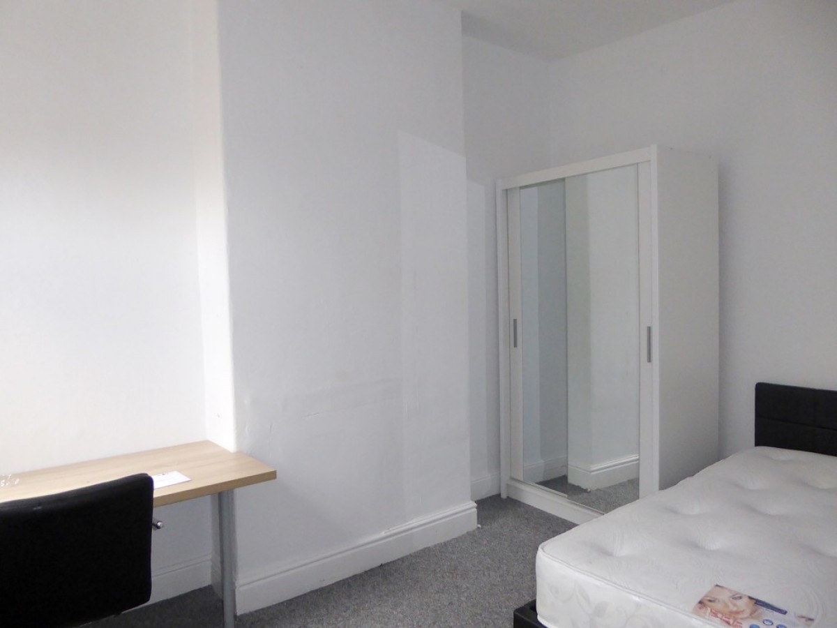 Images for Upper West Grove, Manchester EAID:b3a365785e0c608c1a78df24ce0289fd BID:1