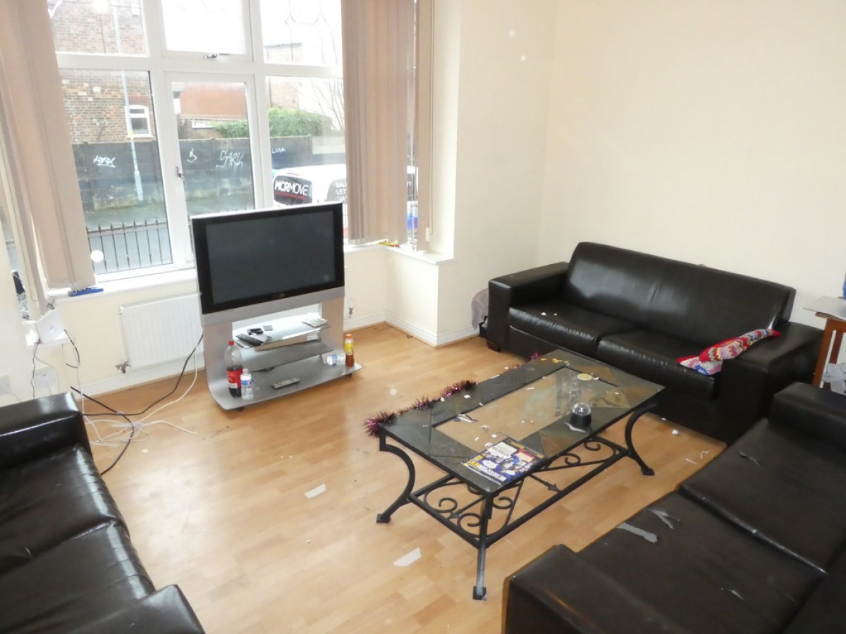 Images for Upper Kent Road, Victoria Park, Manchester EAID:b3a365785e0c608c1a78df24ce0289fd BID:1