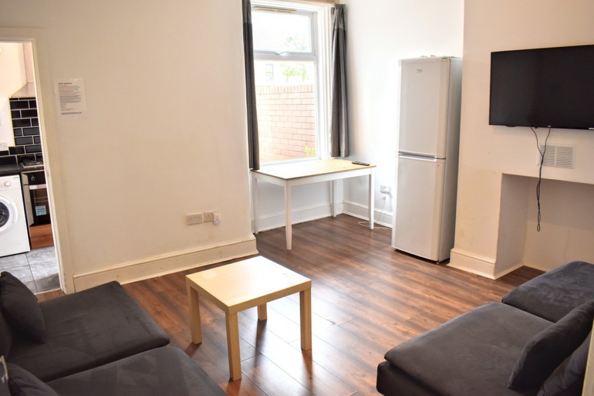 Images for Carlton Avenue, Rusholme, Manchester EAID:b3a365785e0c608c1a78df24ce0289fd BID:1