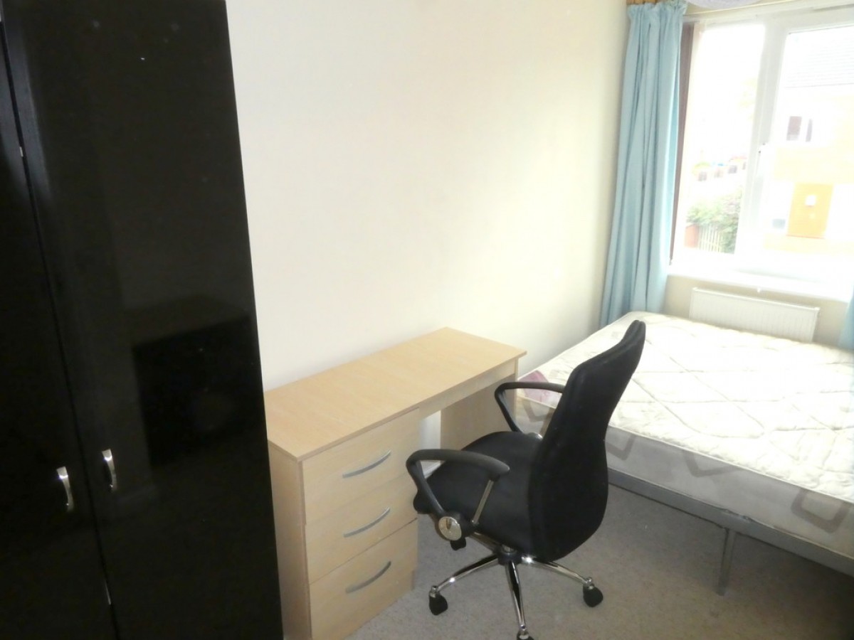 Images for Denewell Avenue, Grove Village, Manchester EAID:b3a365785e0c608c1a78df24ce0289fd BID:1