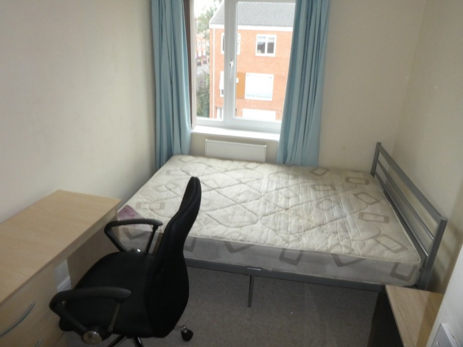 Images for Denewell Avenue, Grove Village, Manchester EAID:b3a365785e0c608c1a78df24ce0289fd BID:1