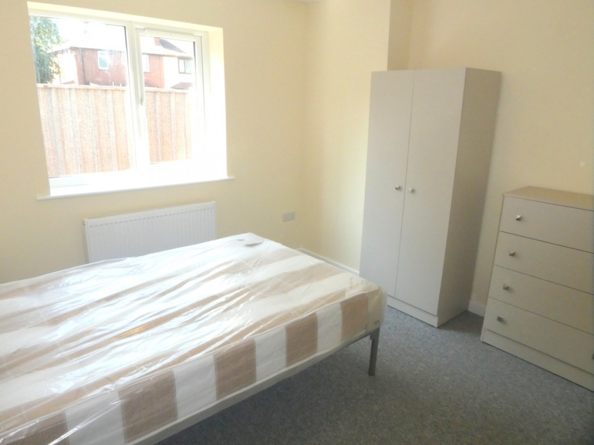 Images for Yew Tree Road, Fallowfield, Manchester EAID:b3a365785e0c608c1a78df24ce0289fd BID:1