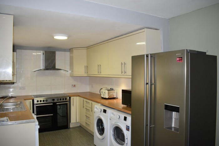 View Full Details for Moseley Road, Fallowfield, Manchester - EAID:b3a365785e0c608c1a78df24ce0289fd, BID:1