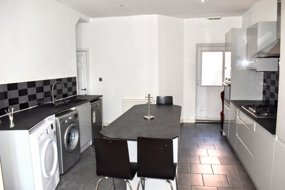 Images for Platt Lane, Rusholme , Manchester EAID:b3a365785e0c608c1a78df24ce0289fd BID:1