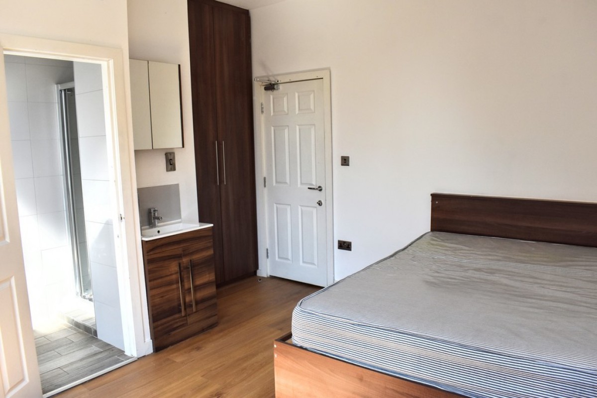 Images for Platt Lane, Rusholme , Manchester EAID:b3a365785e0c608c1a78df24ce0289fd BID:1