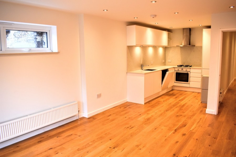 Images for Edge Lane, Chorlton, Manchester EAID:b3a365785e0c608c1a78df24ce0289fd BID:1