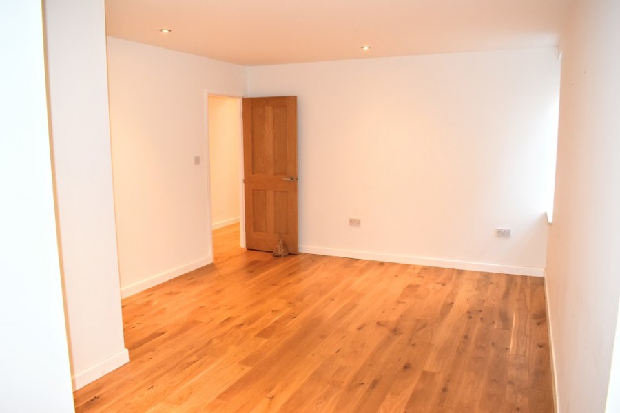 Images for Edge Lane, Chorlton, Manchester EAID:b3a365785e0c608c1a78df24ce0289fd BID:1