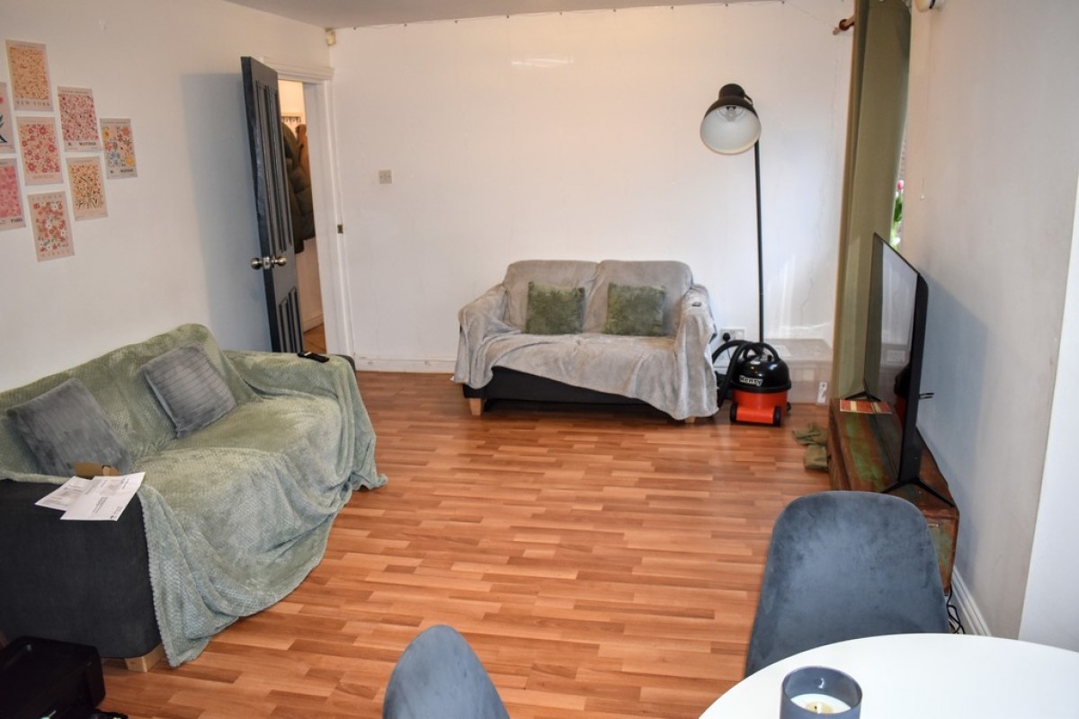 Images for Whiteoak Road, Fallowfield EAID:b3a365785e0c608c1a78df24ce0289fd BID:1