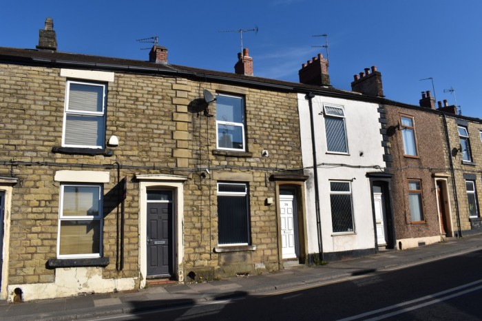 View Full Details for Wakefield Road, Stalybridge - EAID:b3a365785e0c608c1a78df24ce0289fd, BID:1