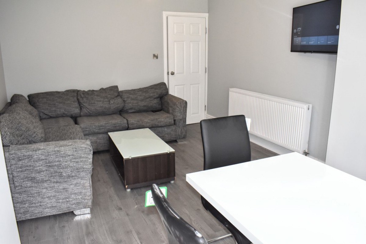 Images for Yew Tree Road, Fallowfield, Manchester EAID:b3a365785e0c608c1a78df24ce0289fd BID:1