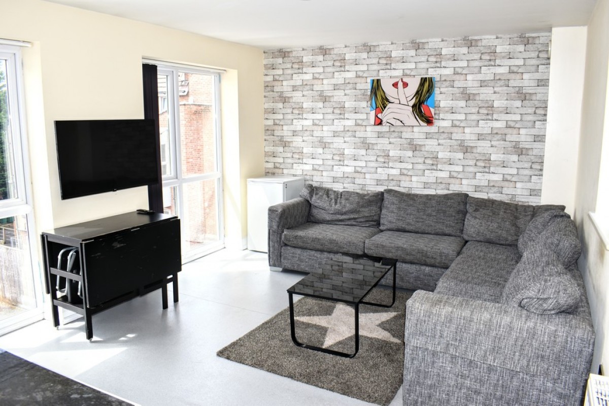 Images for Wellington Road, Fallowfield, Manchester EAID:b3a365785e0c608c1a78df24ce0289fd BID:1