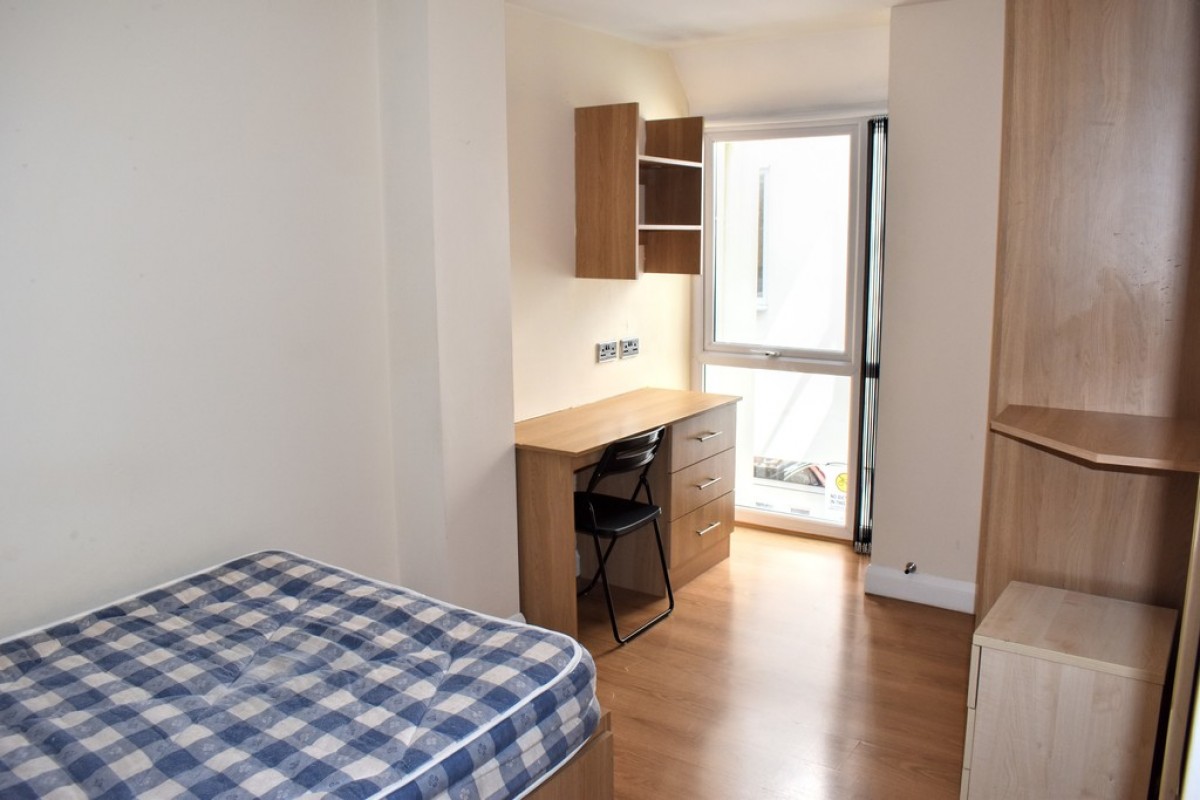 Images for Wellington Road, Fallowfield, Manchester EAID:b3a365785e0c608c1a78df24ce0289fd BID:1