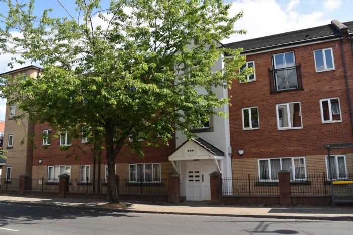 View Full Details for 353F Stretford Road - EAID:b3a365785e0c608c1a78df24ce0289fd, BID:1