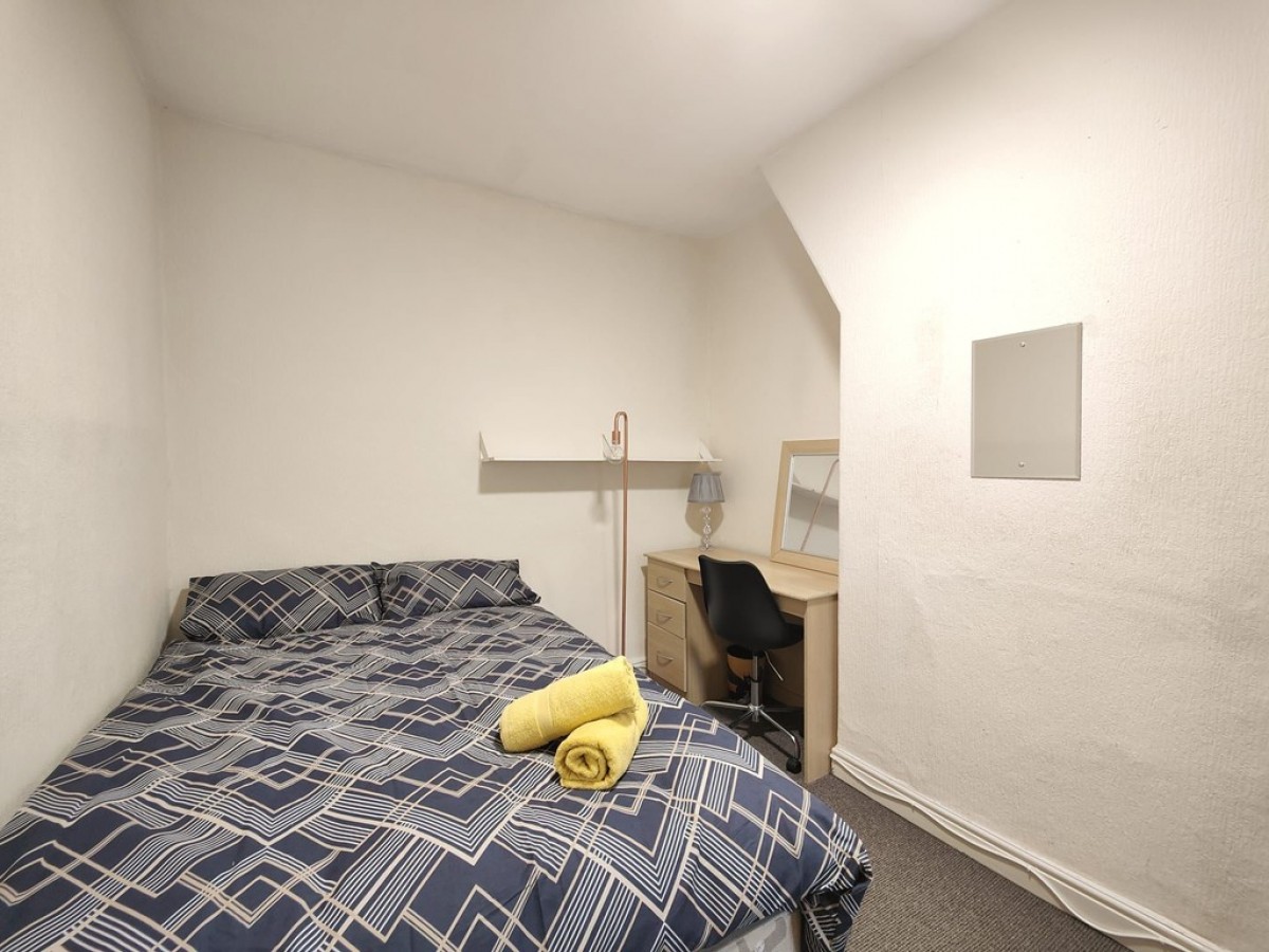 Images for Whitby Road, Manchester EAID:b3a365785e0c608c1a78df24ce0289fd BID:1