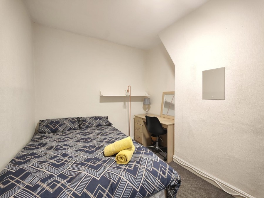Images for Whitby Road, Manchester EAID:b3a365785e0c608c1a78df24ce0289fd BID:1