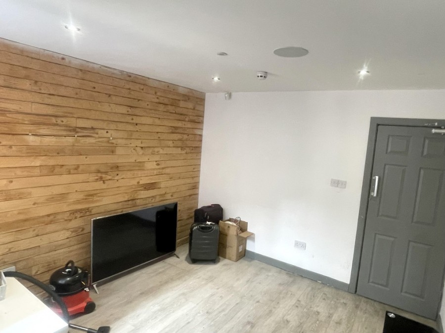 Images for 214 Molyneux Road EAID:b3a365785e0c608c1a78df24ce0289fd BID:1