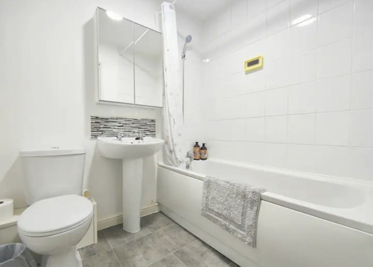 Images for 14 Bushmoor Walk EAID:b3a365785e0c608c1a78df24ce0289fd BID:1