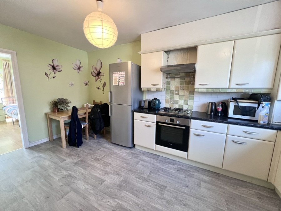 Images for 106 Stockport Road EAID:b3a365785e0c608c1a78df24ce0289fd BID:1