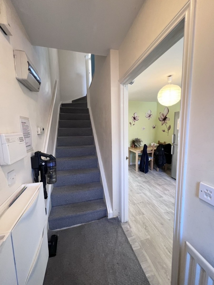 Images for 106 Stockport Road EAID:b3a365785e0c608c1a78df24ce0289fd BID:1
