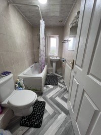 Images for 106 Stockport Road
