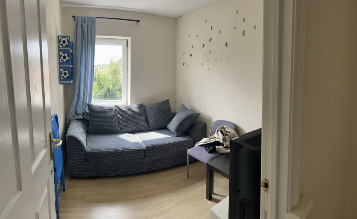 Images for 106 Stockport Road EAID:b3a365785e0c608c1a78df24ce0289fd BID:1