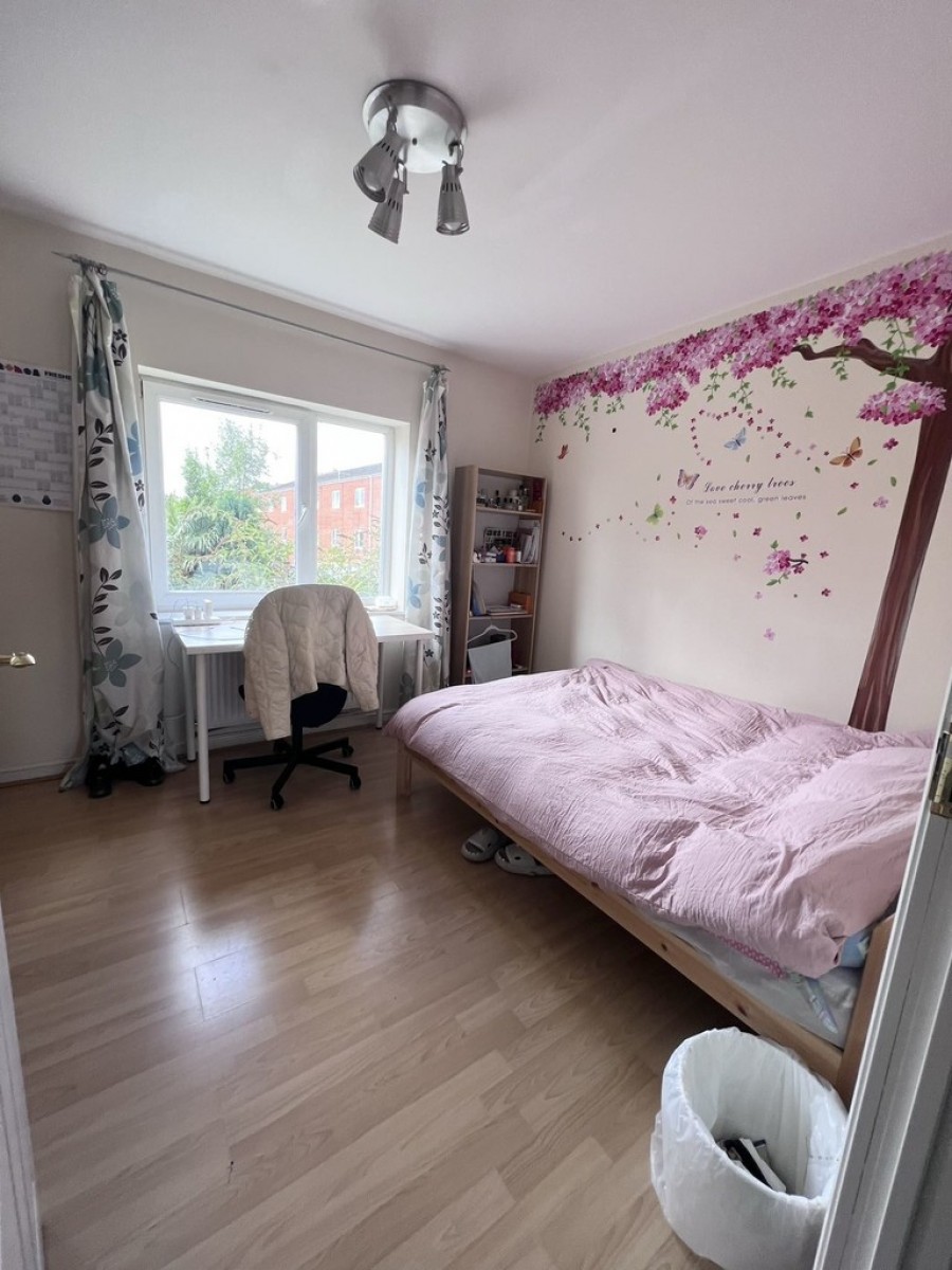 Images for 106 Stockport Road EAID:b3a365785e0c608c1a78df24ce0289fd BID:1