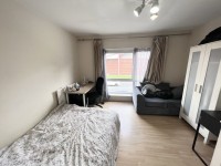 Images for 106 Stockport Road