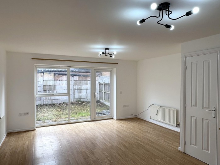 View Full Details for 36 Devonshire Street South - EAID:b3a365785e0c608c1a78df24ce0289fd, BID:1