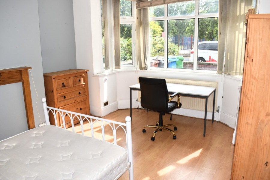 Images for Mauldeth Road, Withington, Manchester EAID:b3a365785e0c608c1a78df24ce0289fd BID:1