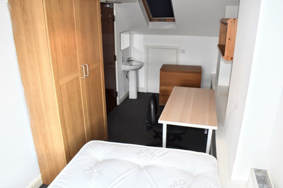 Images for Moseley Road, Fallowfield, Manchester EAID:b3a365785e0c608c1a78df24ce0289fd BID:1