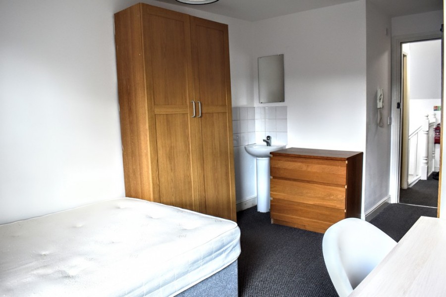 Images for Moseley Road, Fallowfield, Manchester EAID:b3a365785e0c608c1a78df24ce0289fd BID:1