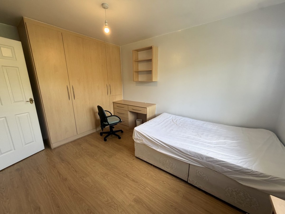 Images for Fallowfield, Manchester EAID:b3a365785e0c608c1a78df24ce0289fd BID:1